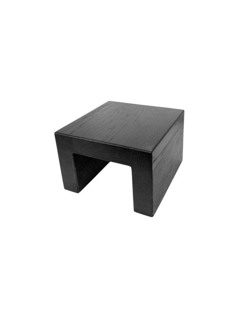 Upphöjare 210x210x140mm lackat trä Svart Shiva