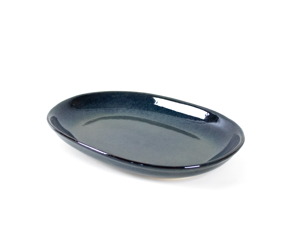 Oval form 24.5x34.5cm Grön stengods Cavn